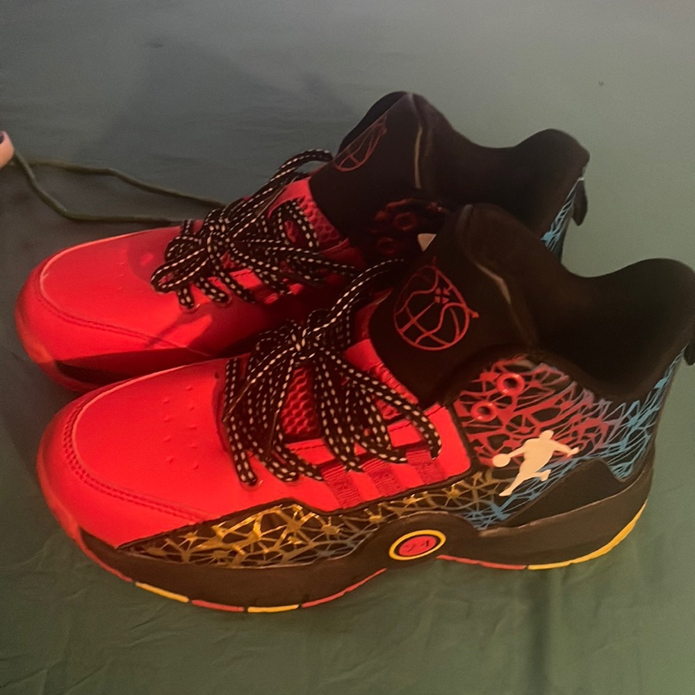 Kids size 39
